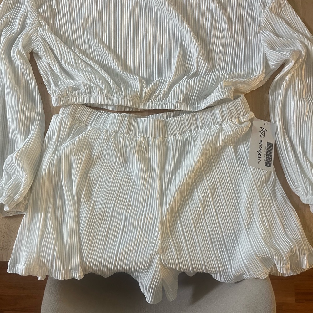 12th Tribe Cream Pleated Set